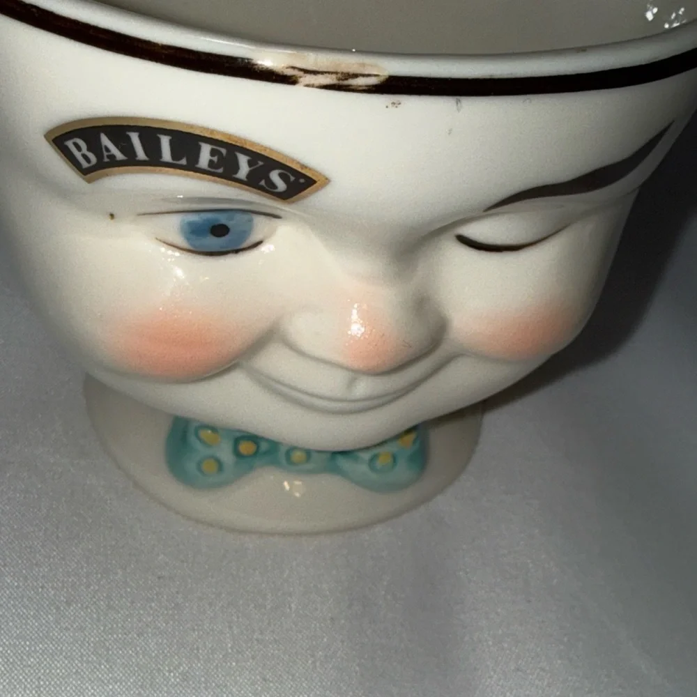 Bailey's Irish Cream Winking Face • Yum Sugar Bowl • 1996 - Picture 5 of 5